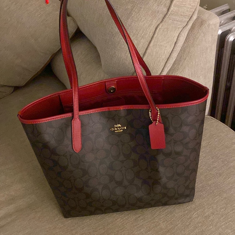 Coach tote bag 🍒